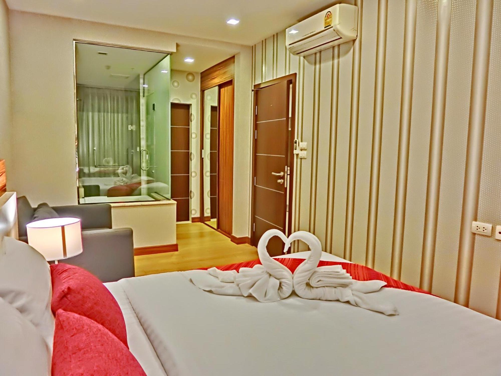The Astra Suites Τσιάνγκ Μάι Εξωτερικό φωτογραφία