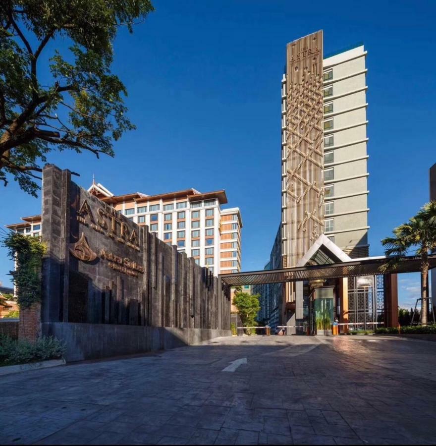 The Astra Suites Τσιάνγκ Μάι Εξωτερικό φωτογραφία